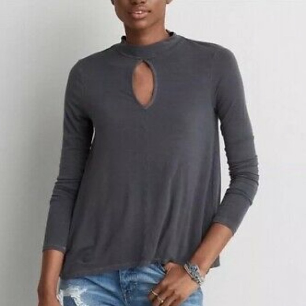 American Eagle soft and sexy grey keyhole shirt